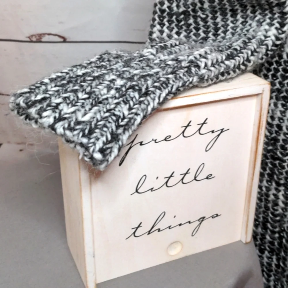 Women's Black and White Express Wool‎ Alpaca Open Long Cardigan Medium Large